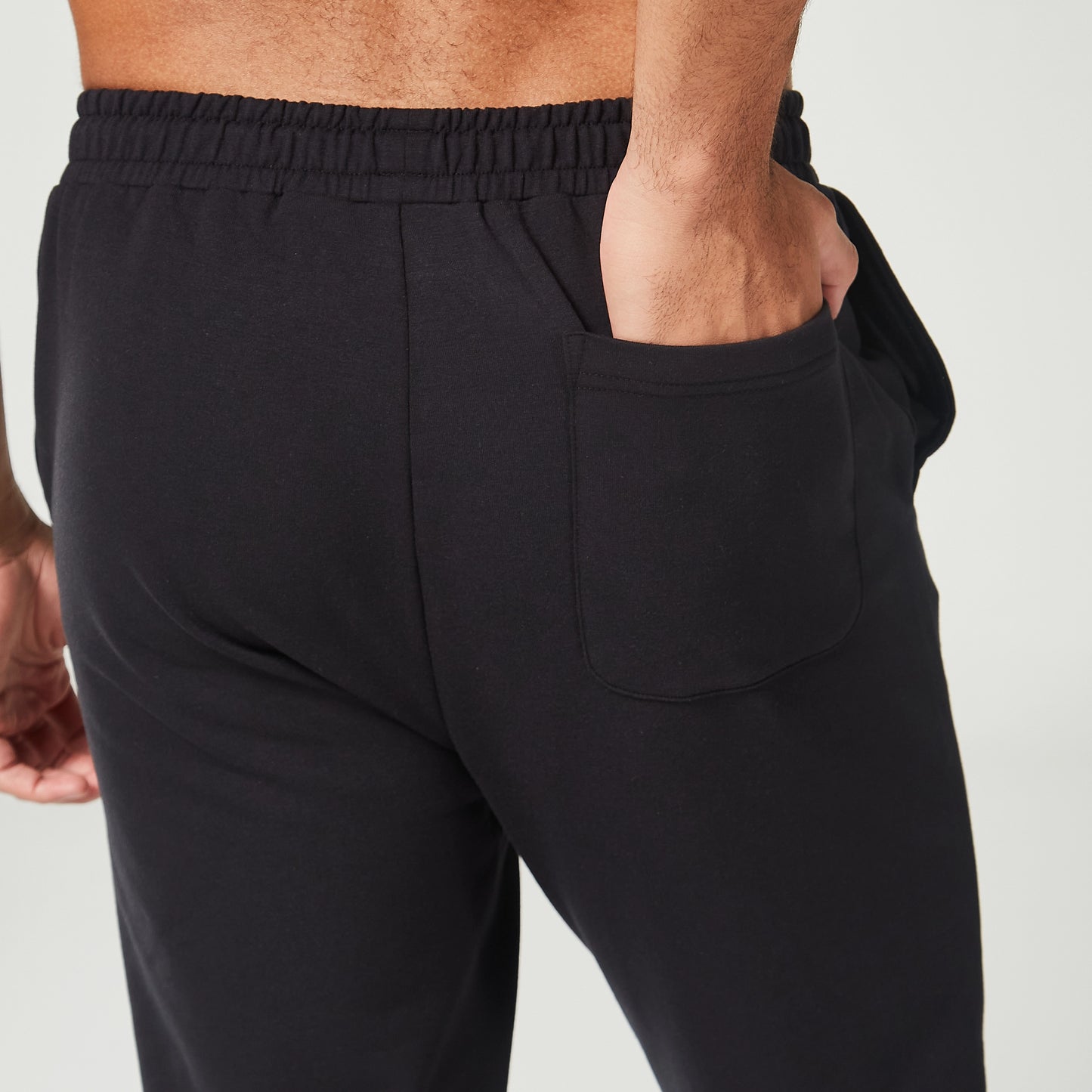 Essential Tapered Joggers - Black