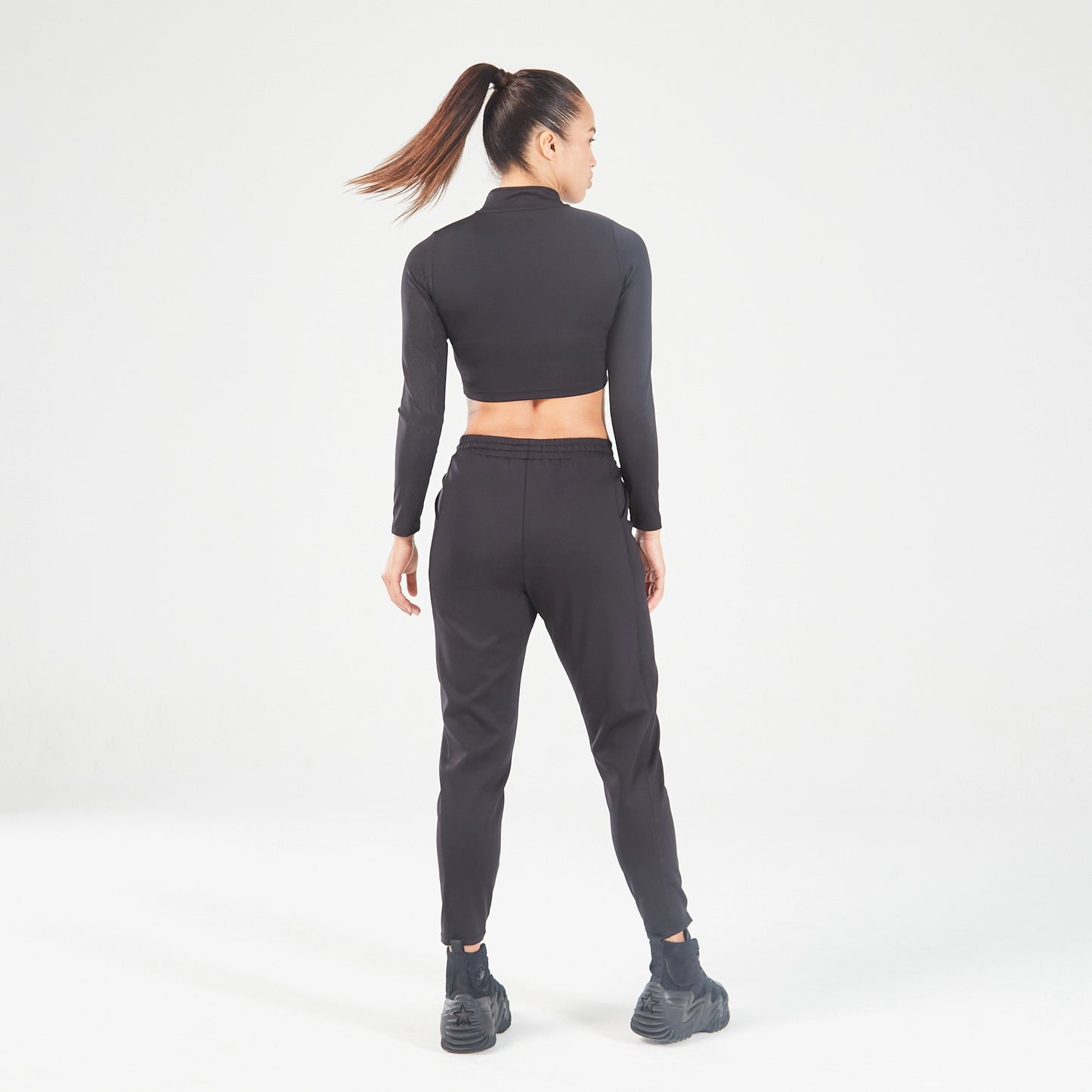 squatwolf-workout-clothes-qtr-zip-serpent-top-black-gym-t-shirts-for-women