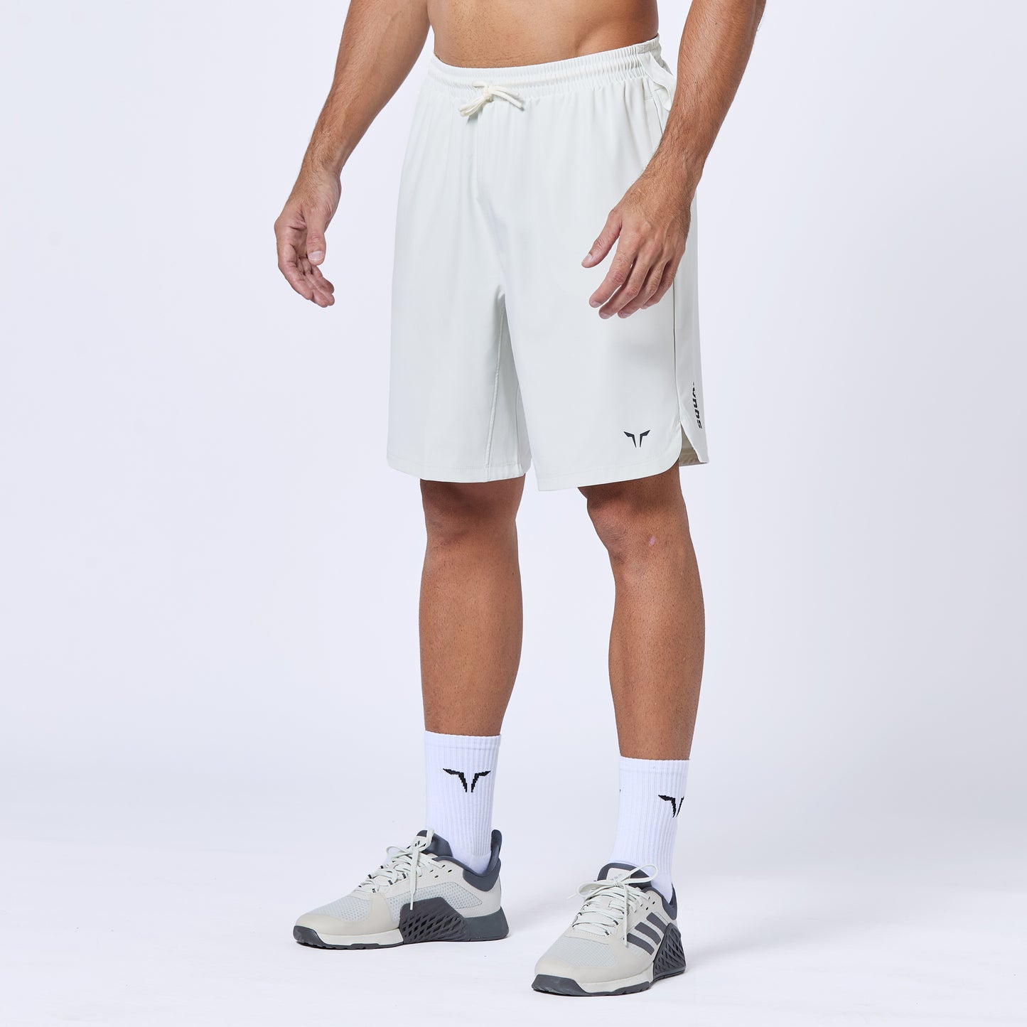 Essential Pro 9 Inch Shorts - Pearl White