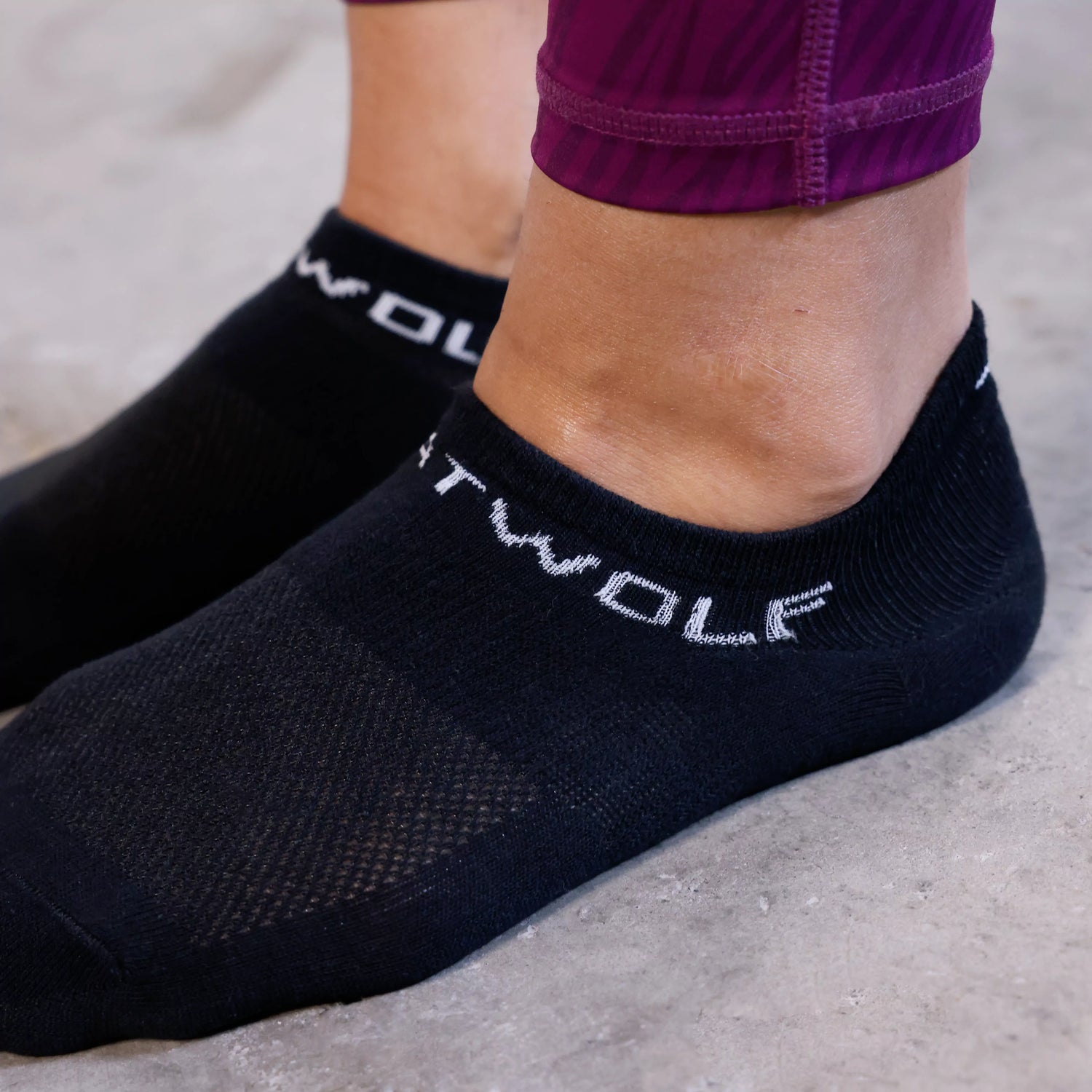 squatwolf-gym-wear-pack-of-3-trainer-socks-onyx-workout