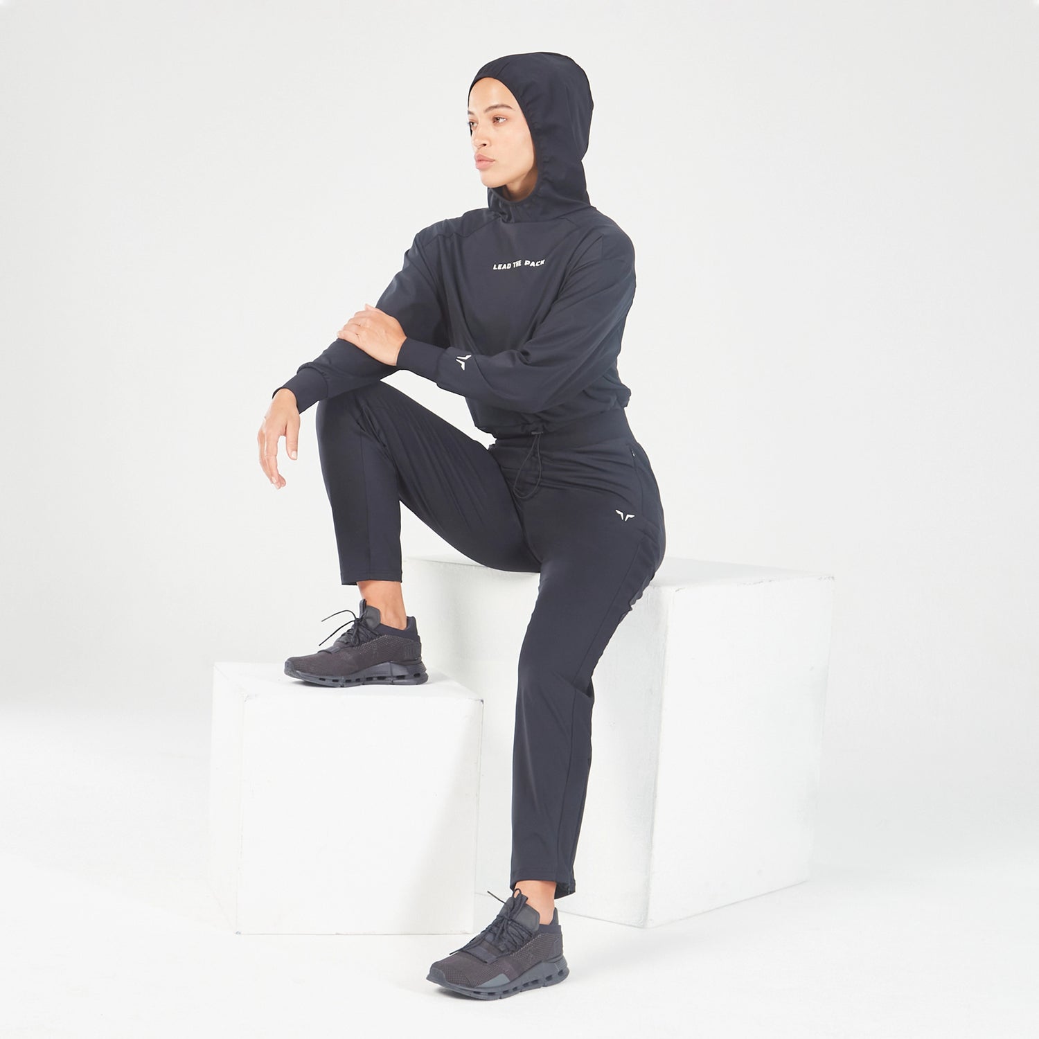 squatwolf-workout-clothes-core-velocity-hoodie-black-gym-hoodies-women