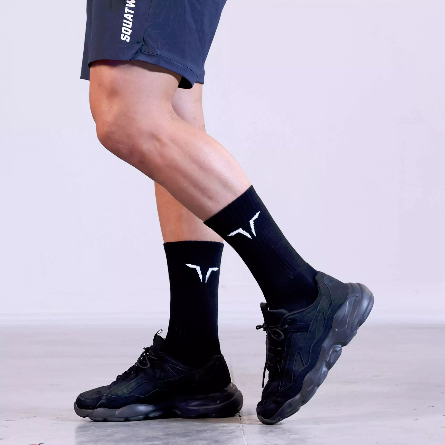 AE, Pack of 3 - Core Crew Socks - Black, Gym Socks
