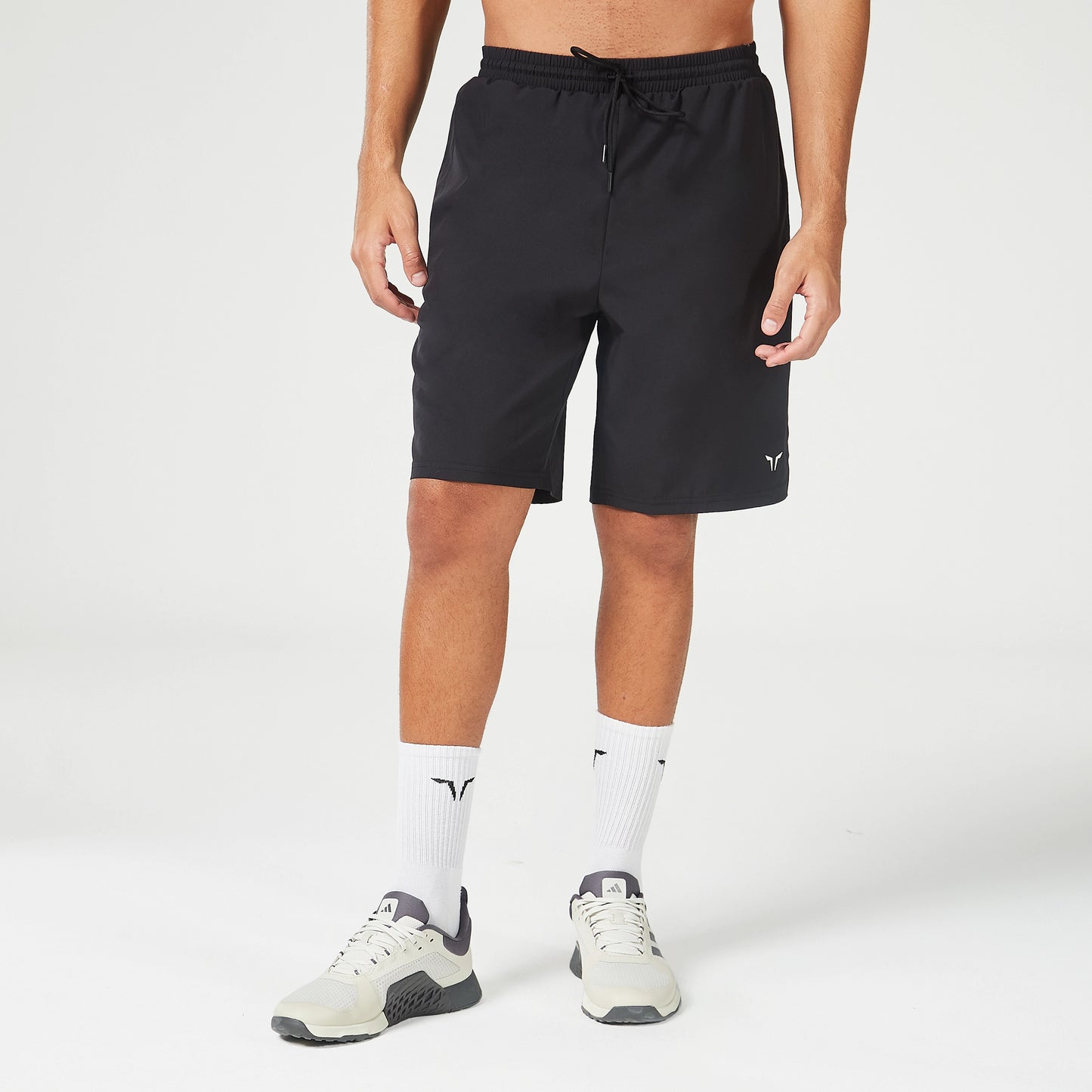 Essential 9" Shorts 2.0 - Black