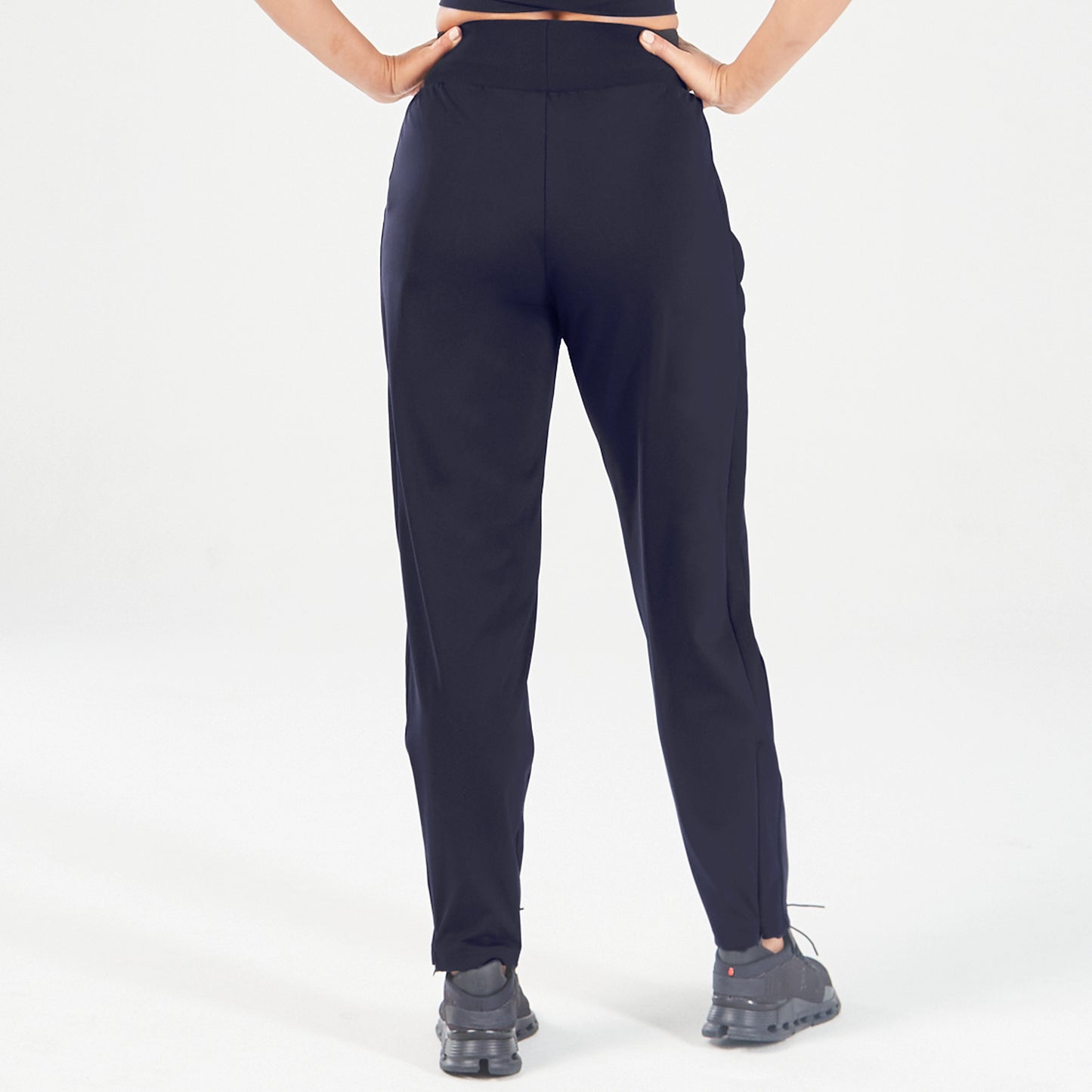 GB, Core Flare Joggers - Black, Workout Pants