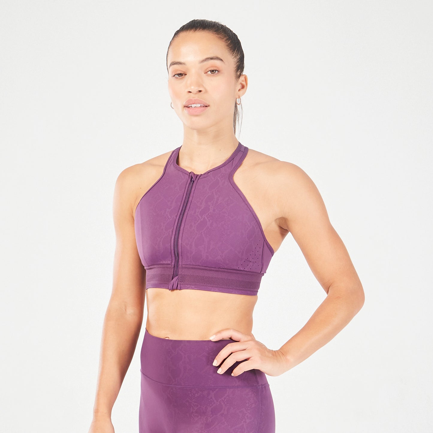 squatwolf-workout-clothes-serpent-zip-up-bra-shadow-purple-sports-bra-for-gym