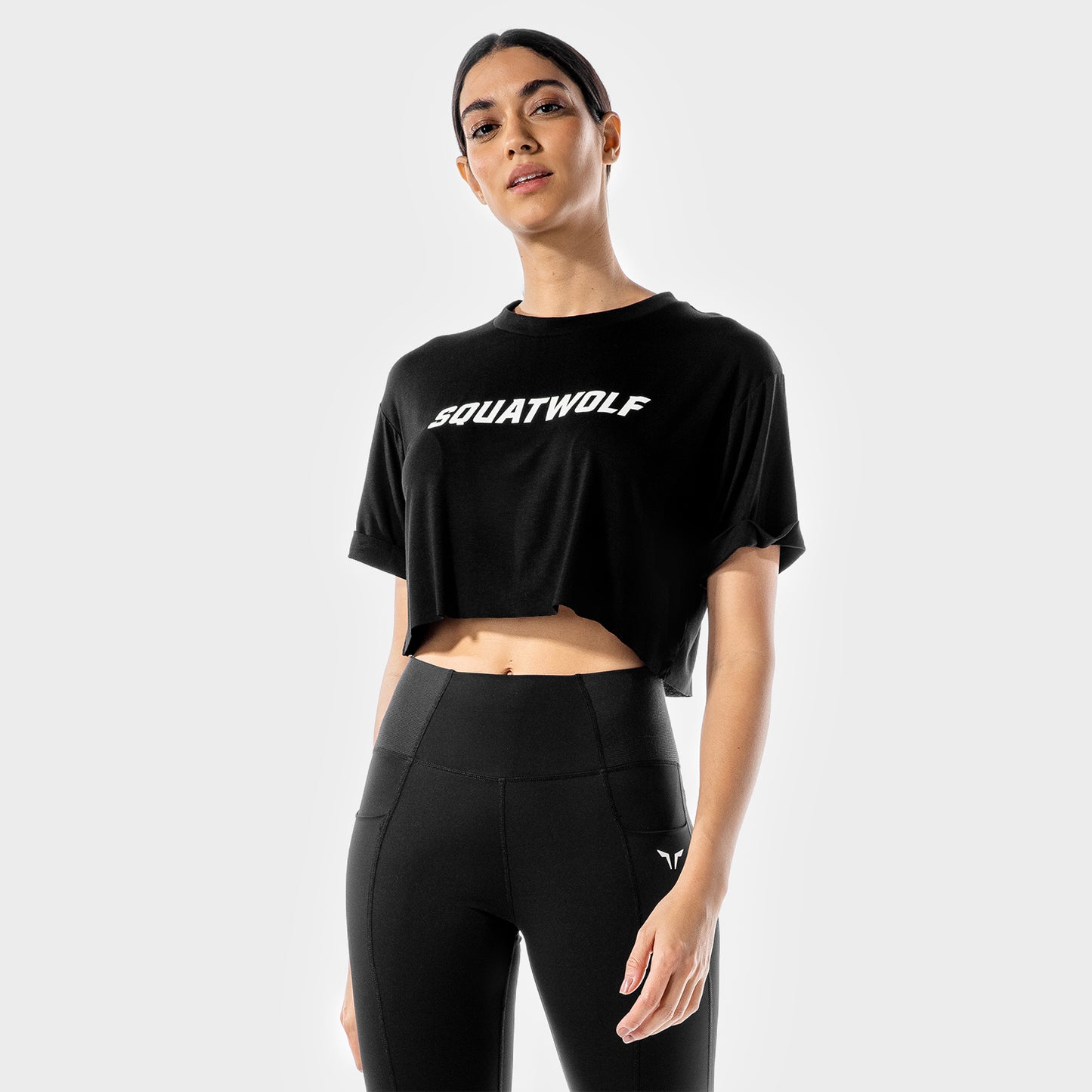 squatwolf-gym-t-shirts-for-women-iconic-crop-tee-black-workout-clothes