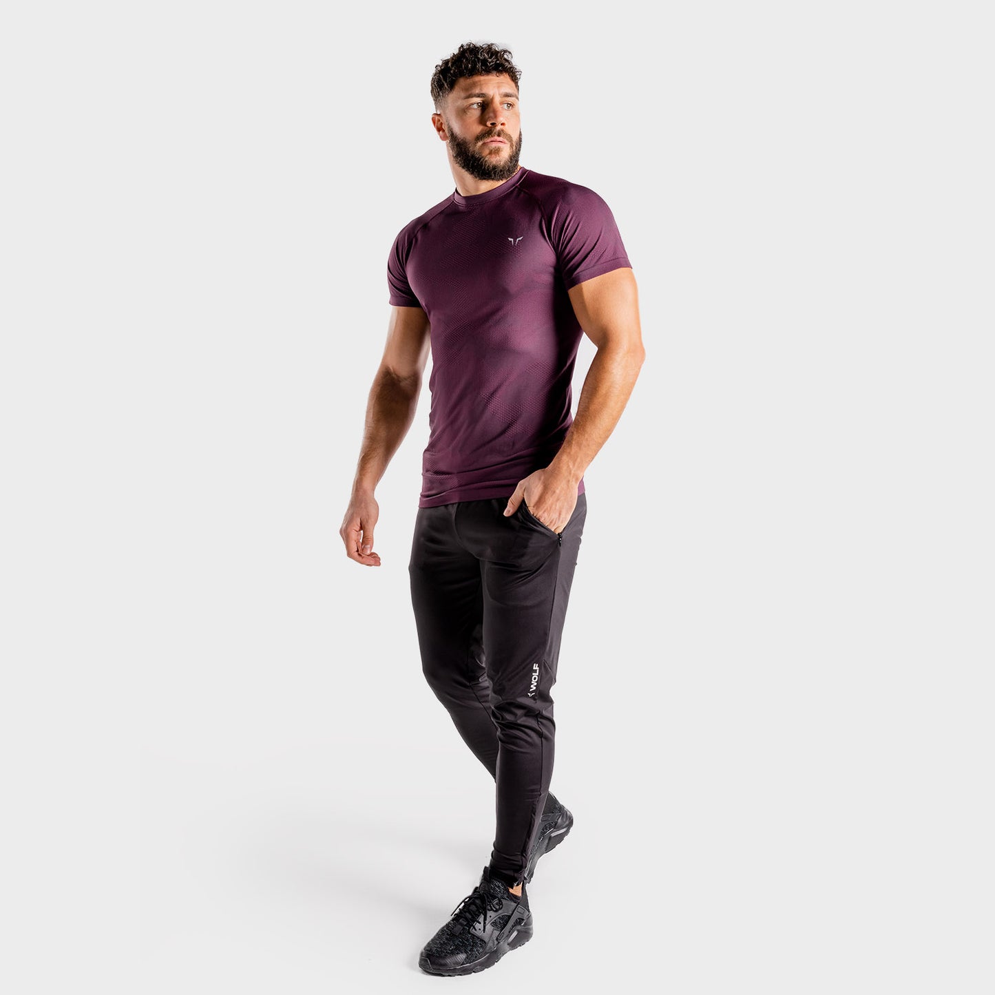 squatwolf-workout-shirts-for-men-wolf-seamless-workout-tee-burgundy-gym-wear