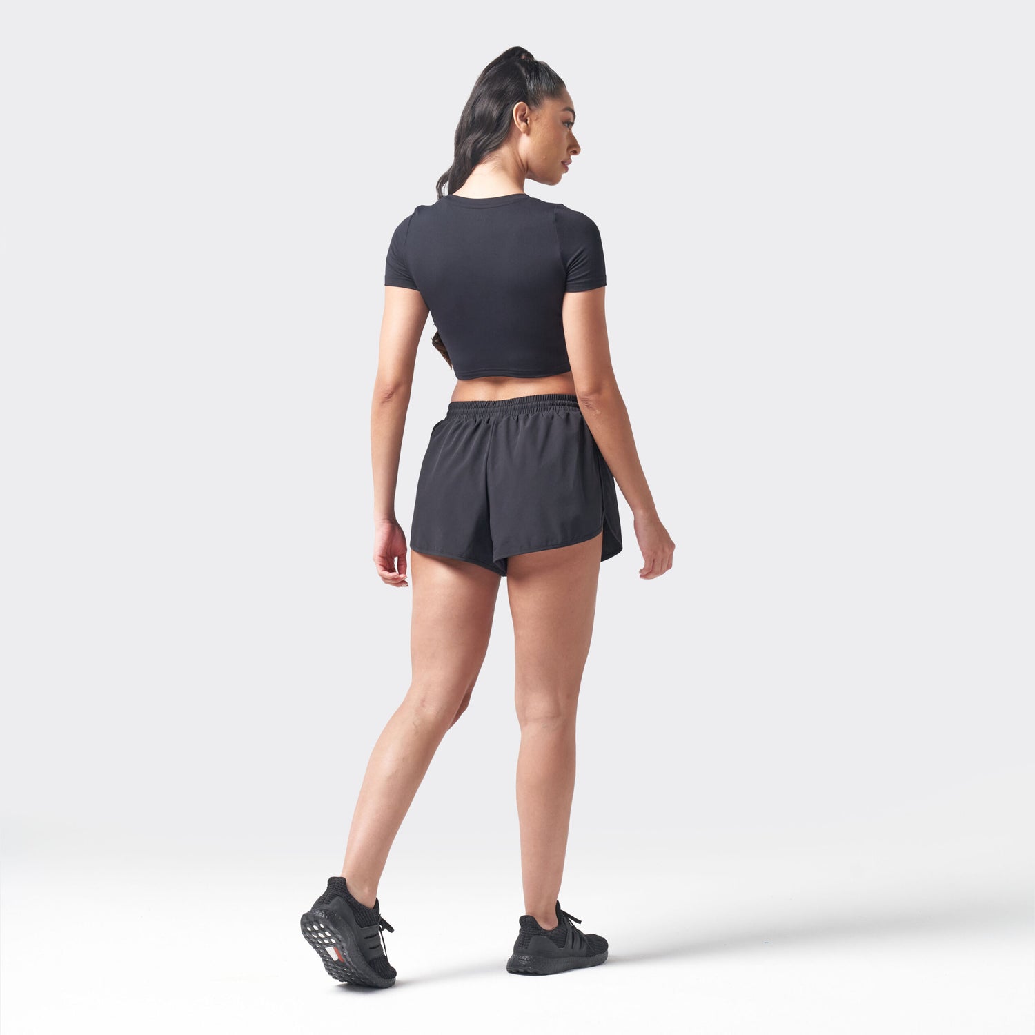 squatwolf-gym-wear-essential-cropped-tee-black-workout-tee-for-women