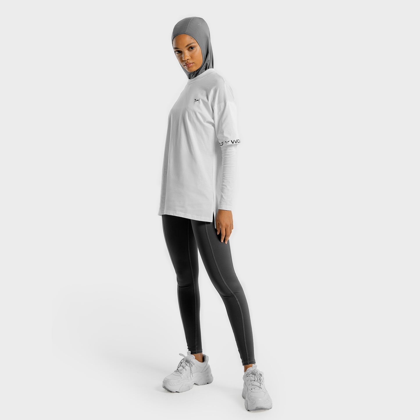 squatwolf-gym-hijab-for-women-noor-performance-hijab-grey-workout-clothes