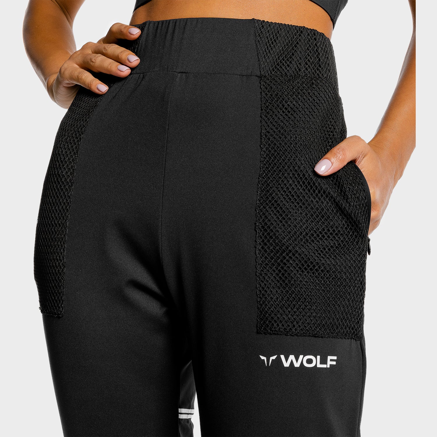 squatwolf-gym-pants-for-women-noor-track-pants-black-workout-clothes