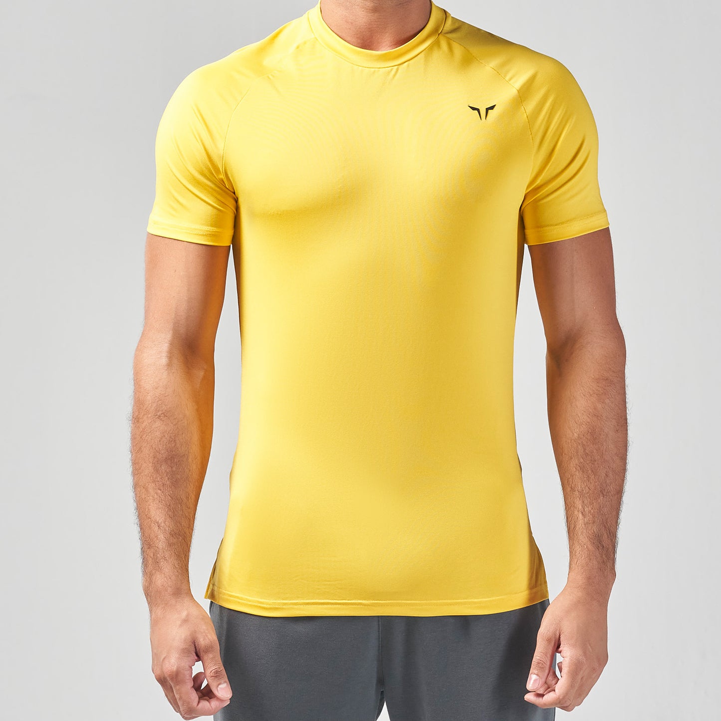 squatwolf-gym-wear-essential-ultralight-gym-tee-yellow-workout-shirts-for-men
