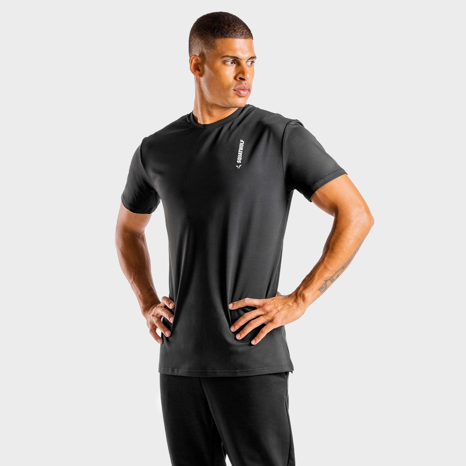 squatwolf-gym-wear-flux-tee-black-workout-shirts-for-men