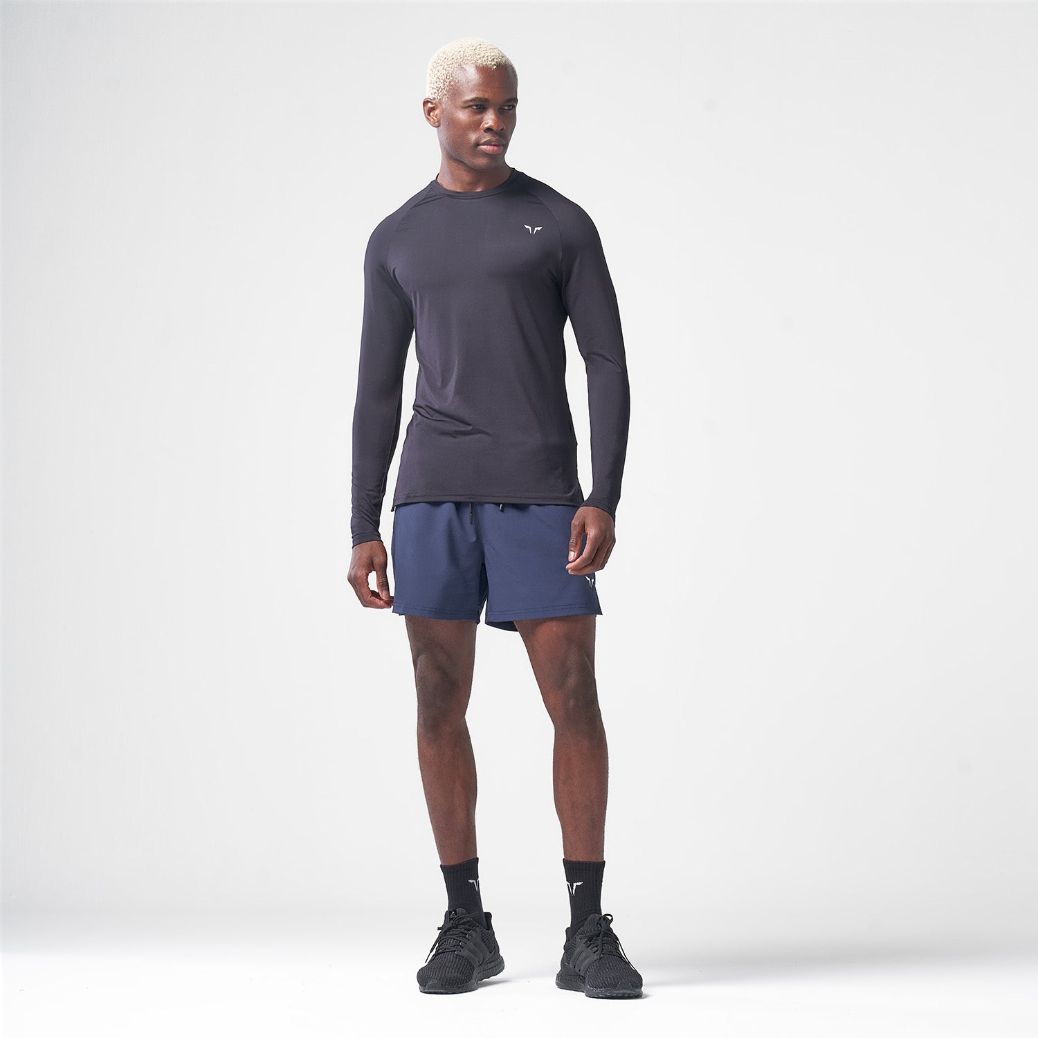 AE | Essential Ultralight Full Sleeves Tee - Black | Gym T-Shirts Men ...