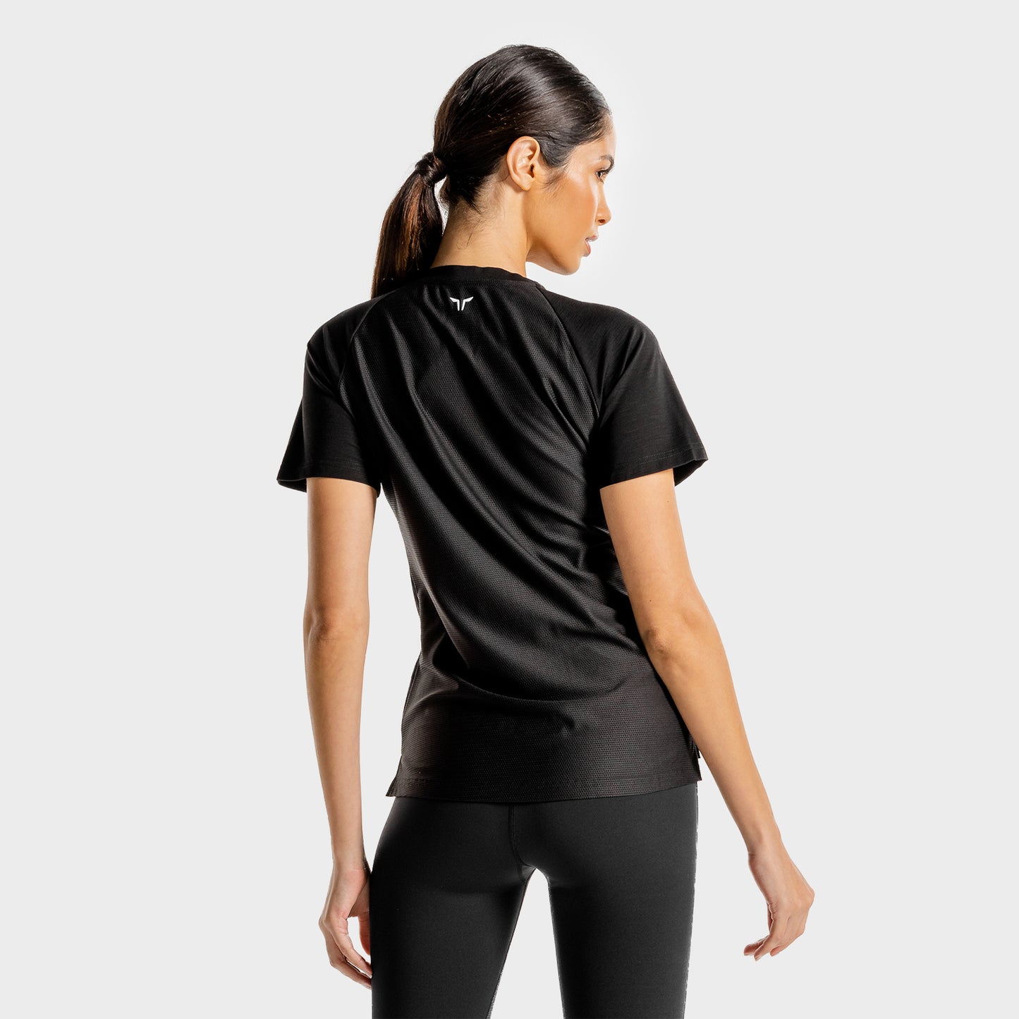 squatwolf-workout-clothes-core-slim-fit-tee-black-gym-t-shirts-for-women
