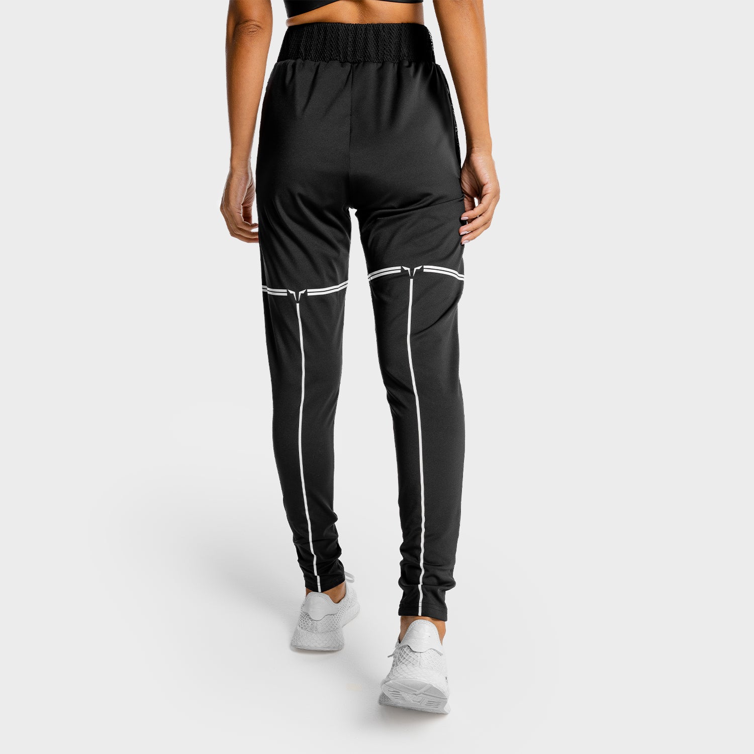 squatwolf-gym-pants-for-women-noor-track-pants-black-workout-clothes