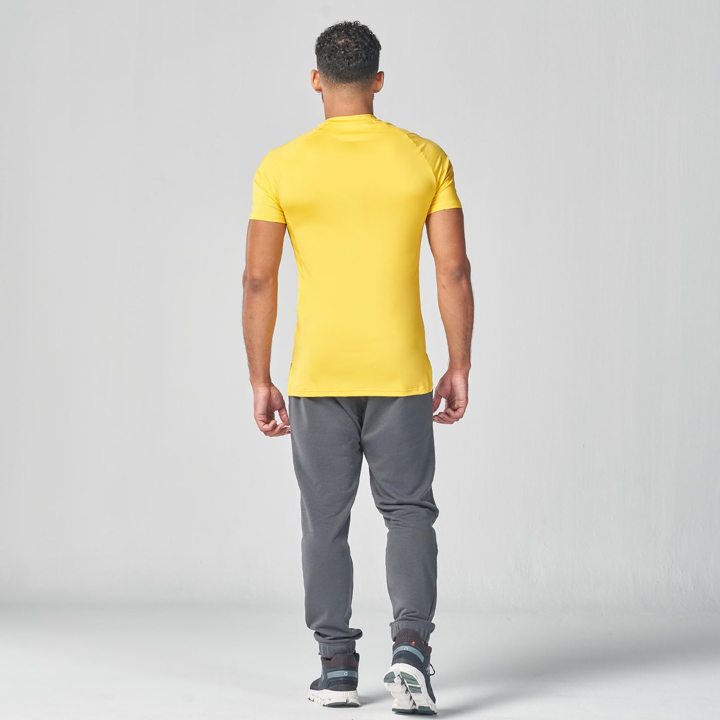 squatwolf-gym-wear-essential-ultralight-gym-tee-yellow-workout-shirts-for-men