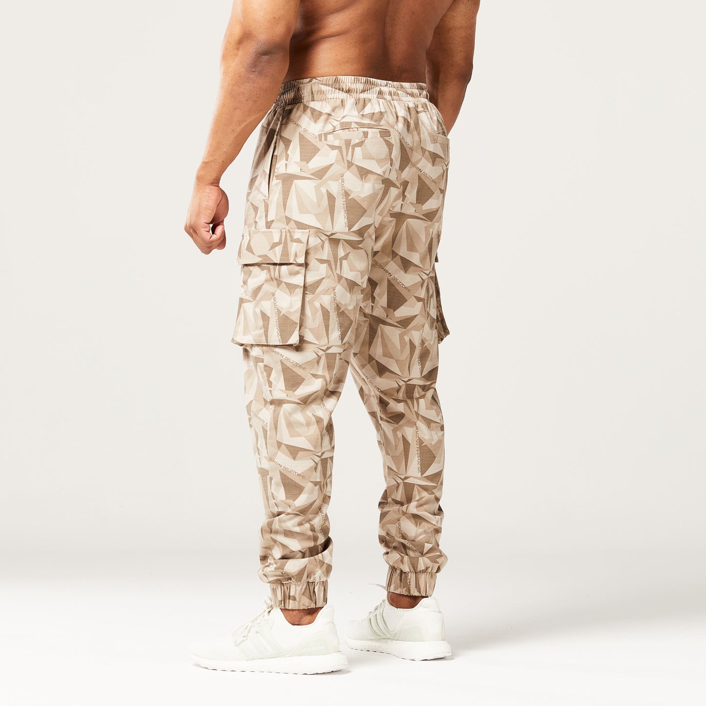 squatwolf-gym-wear-code-camo-cargo-pants-brown-workout-pants-for-men
