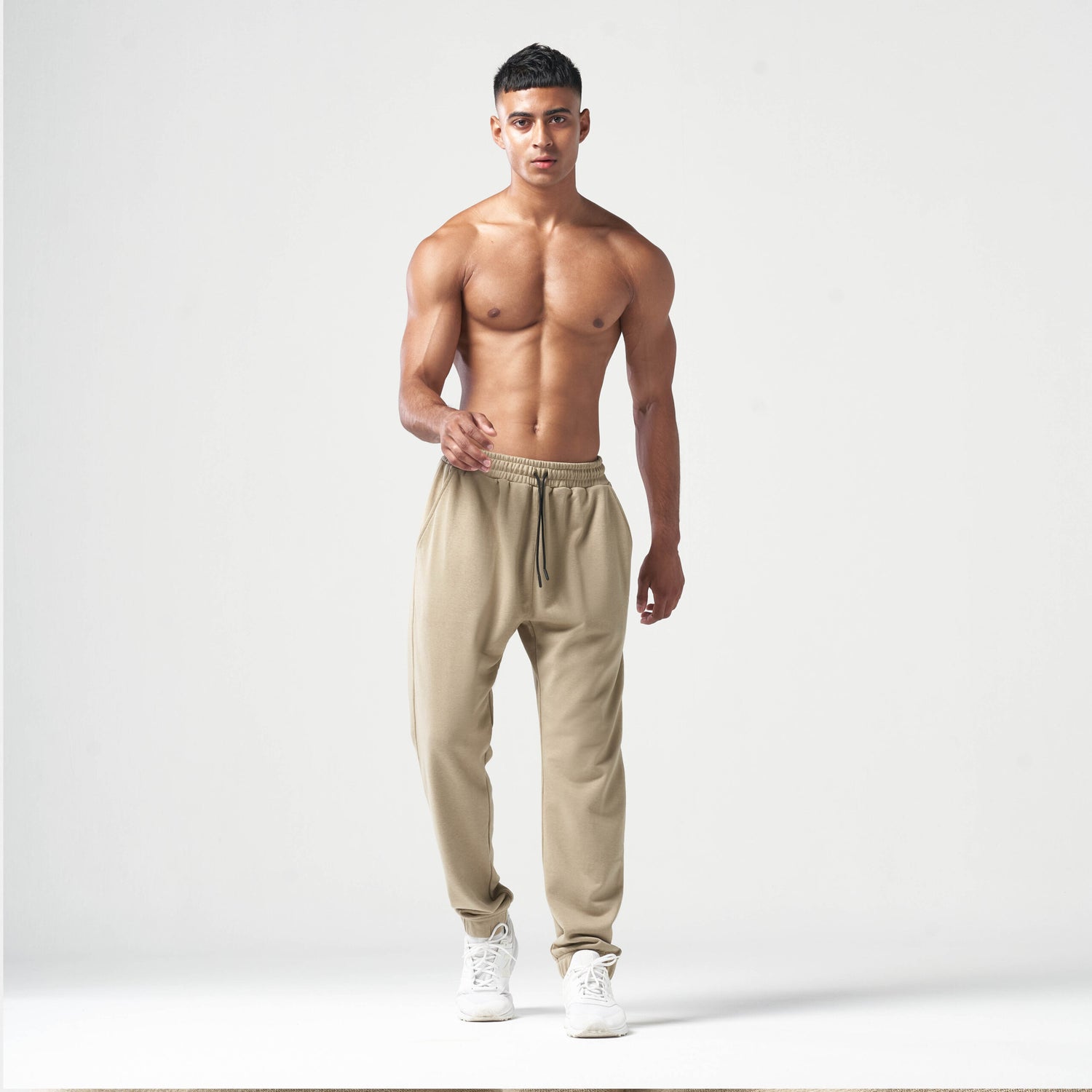 Beige Sweatpants with Hoodie Outfits For Men (15 ideas & outfits)