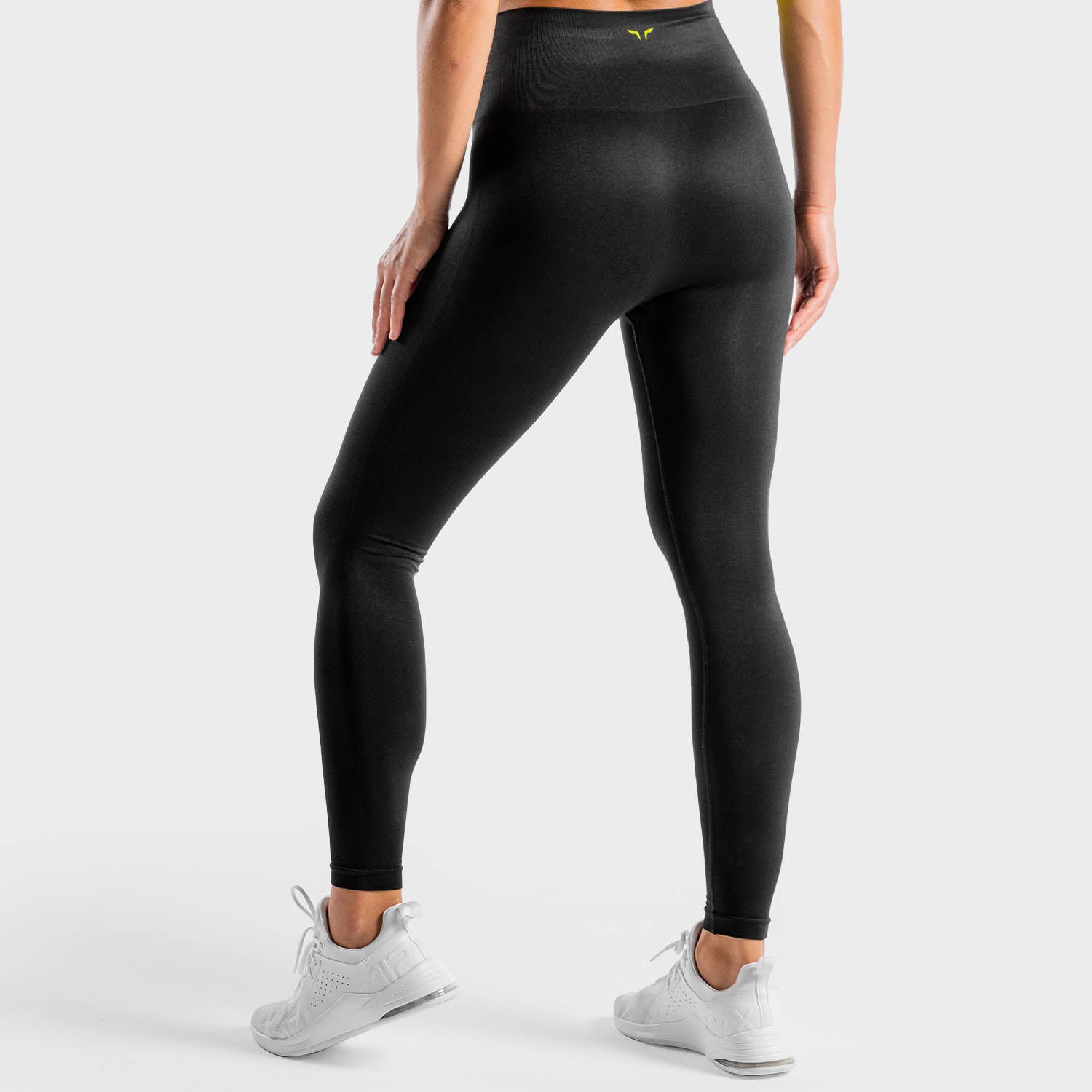 squatwolf-gym-leggings-for-women-core-seamless-leggings-onyx-workout-clothes