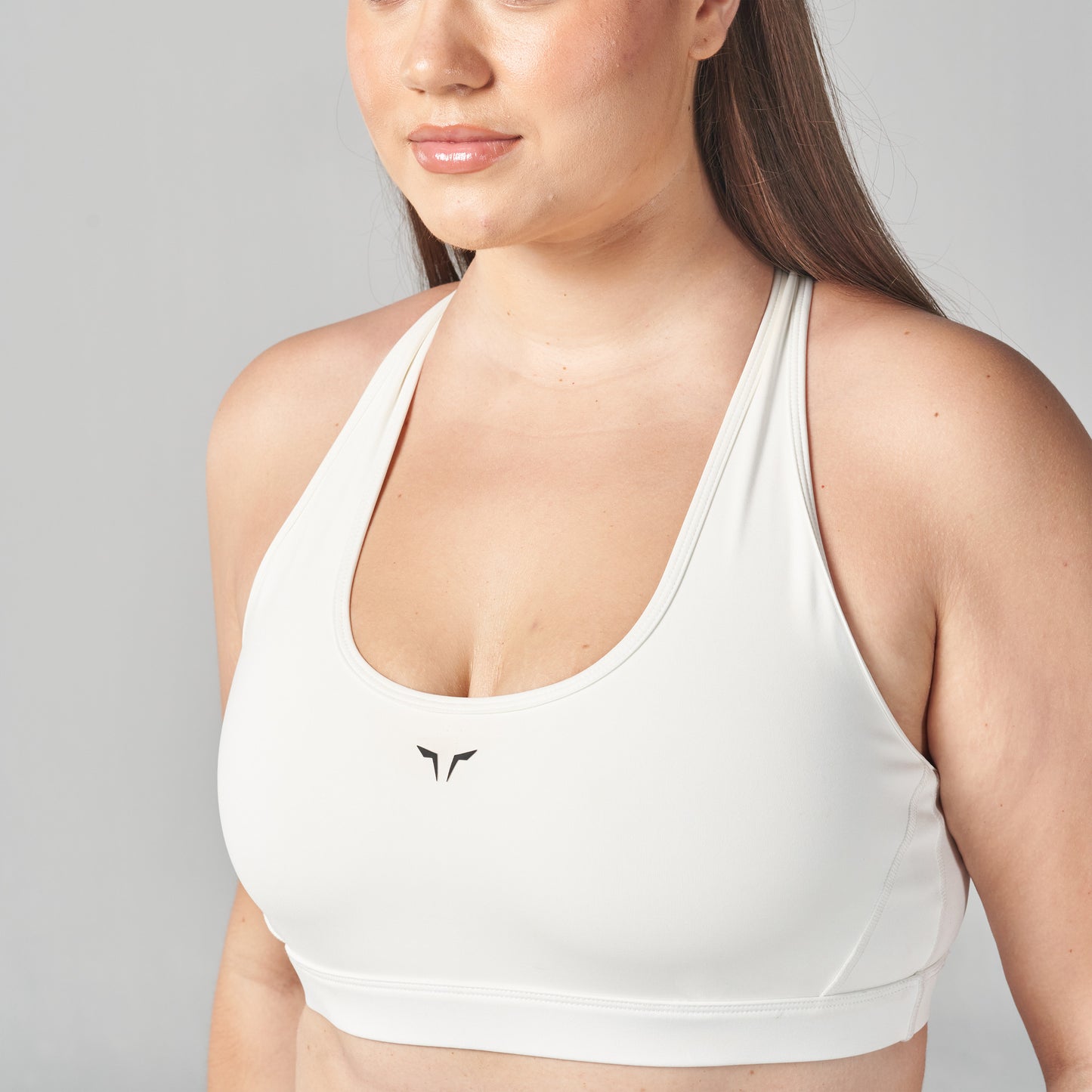 squatwolf-workout-clothes-essential-medium-impact-bra-pearl-white-sports-bra-for-gym