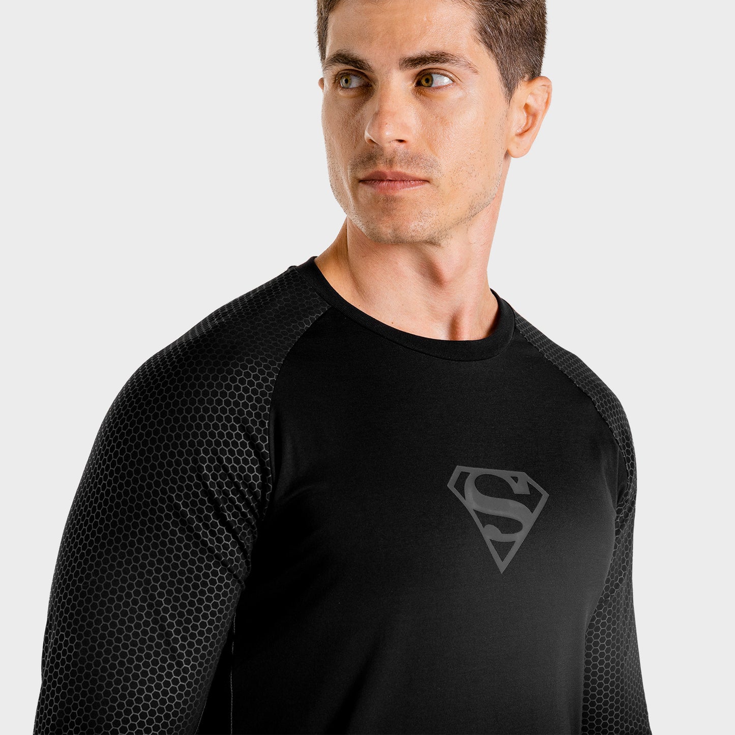 squatwolf-workout-shirts-for-men-superman-gym-long-sleeves-tee-black-gym-wear