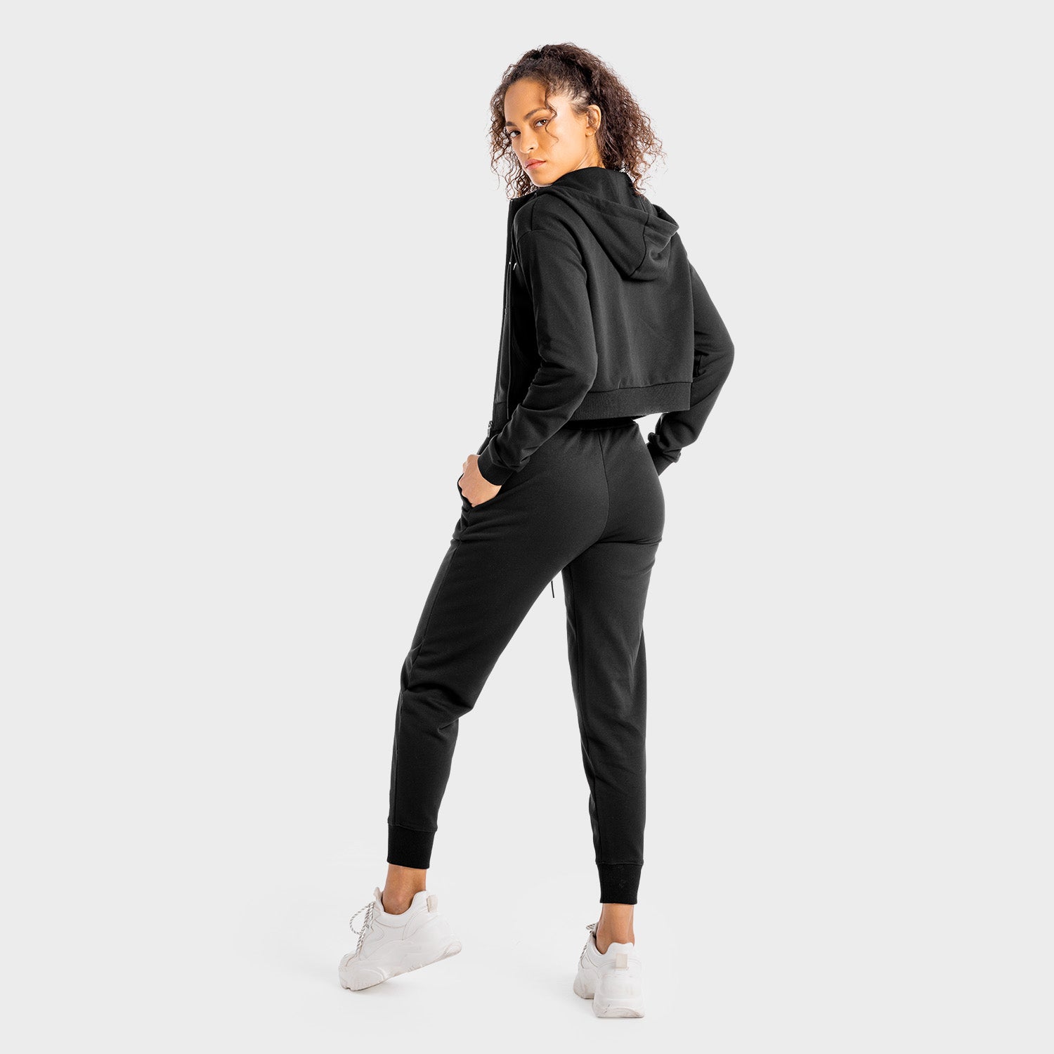 squatwolf-gym-hoodies-women-core-zip-up-onyx-workout-clothes
