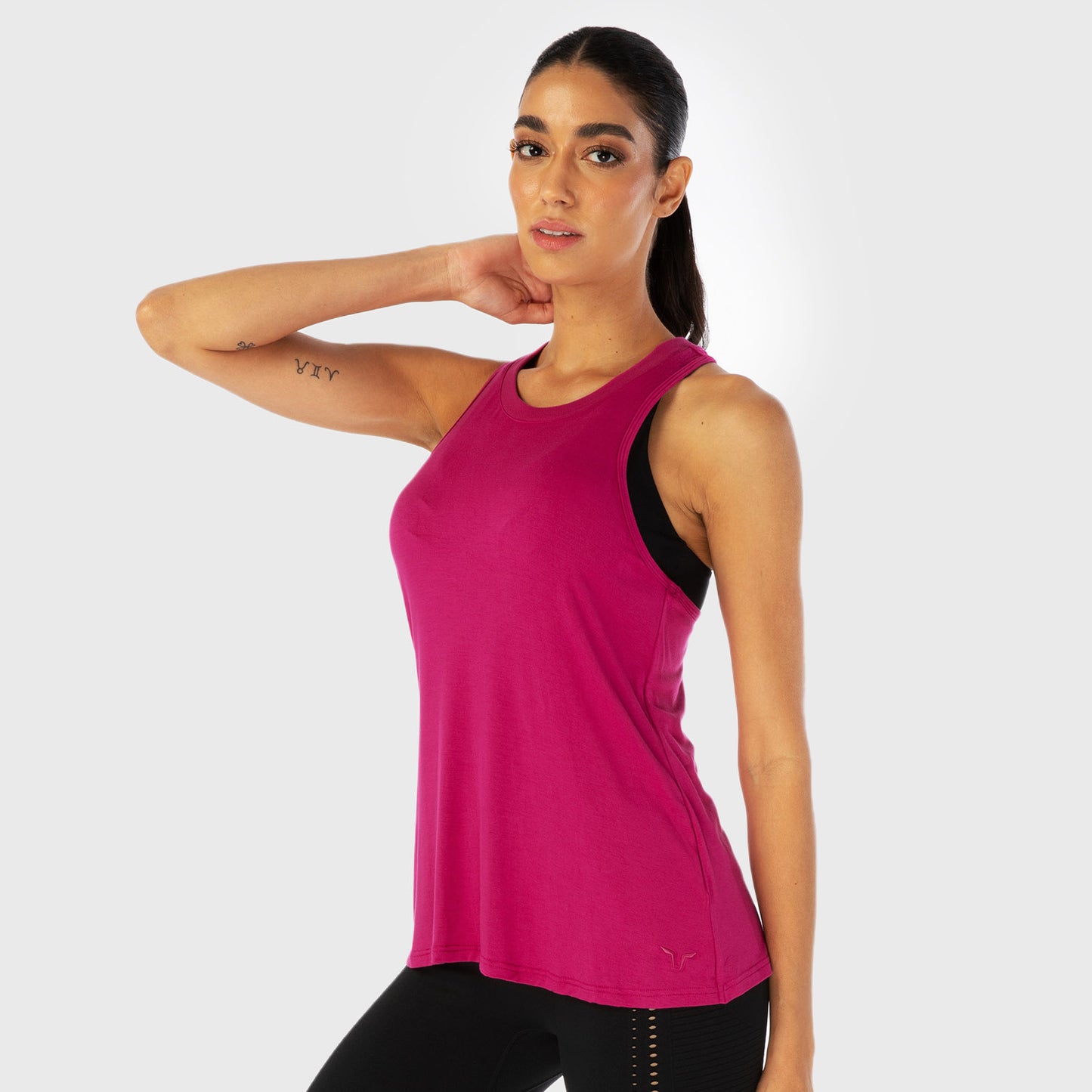 squatwolf-workout-clothes-infinity-longline-workout-tank-festive-fuchsia-gym-tank-tops-for-women