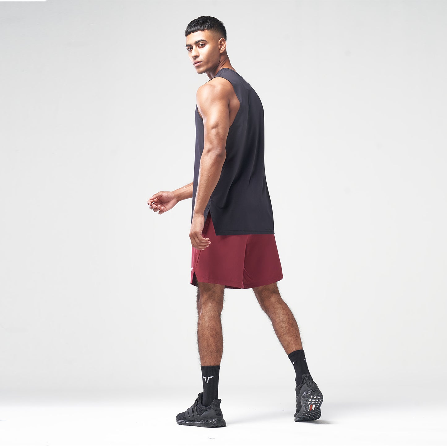 squatwolf-gym-wear-essential-gym-tank-black-workout-tank-for-men