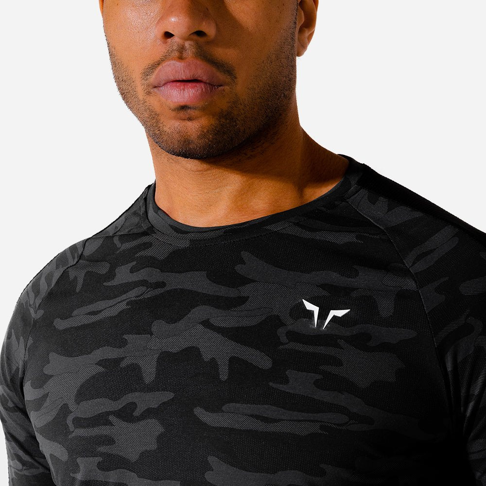 squatwolf-gym-wear-limitless-long-sleeves-top-camo-workout-top-for-men