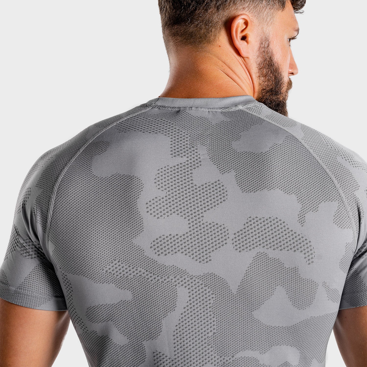 squatwolf-workout-shirts-for-men-wolf-seamless-workout-tee-grey-gym-wear