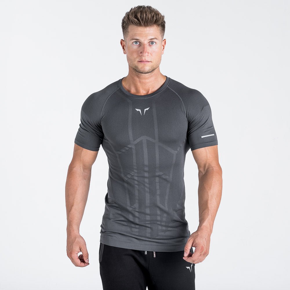 squatwolf-gym-wear-seamless-spyder-tee-grey-workout-t-shirts-for-men