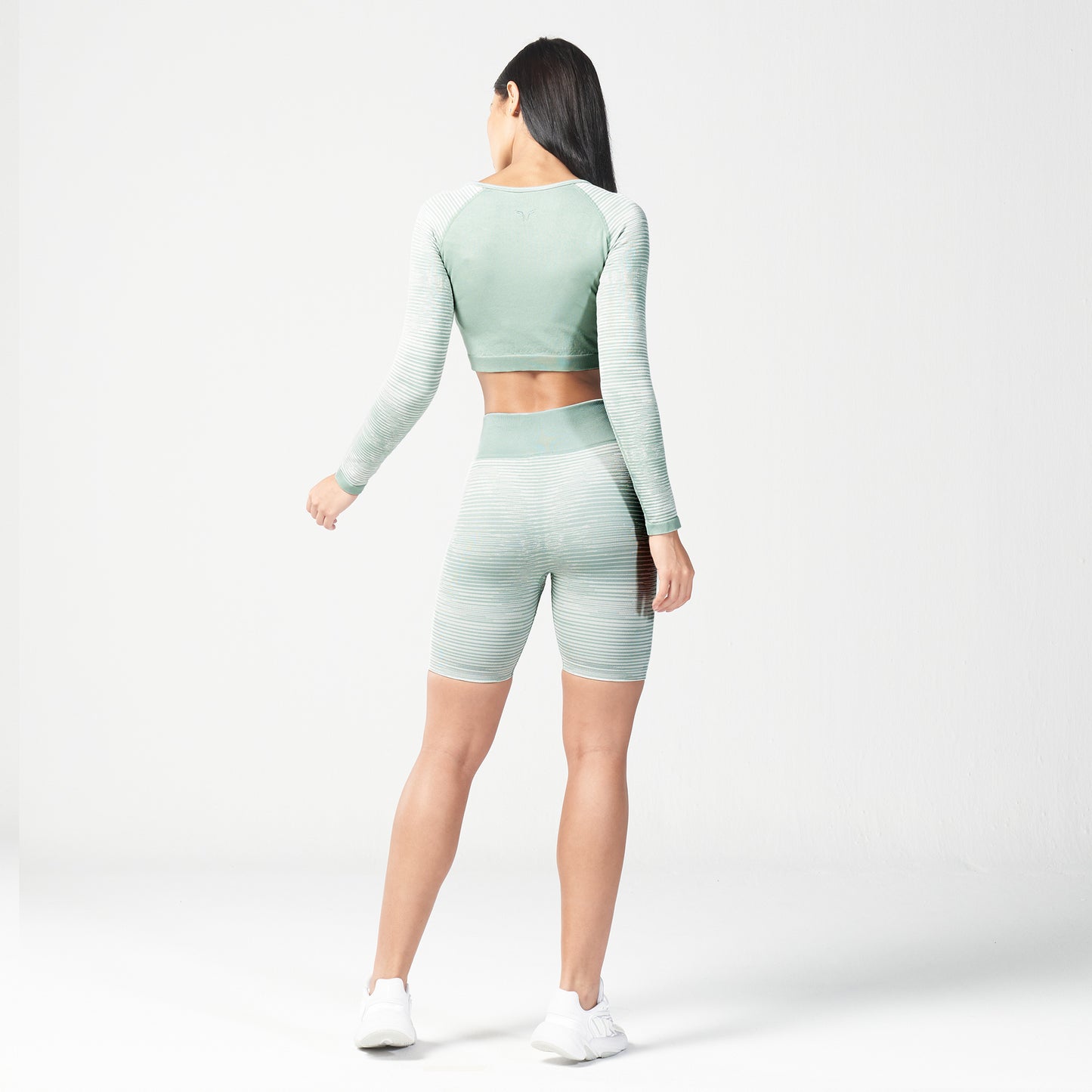 squatwolf-workout-clothes-infinity-stripe-seamless-shorts-green-surf-gym-shorts-for-women
