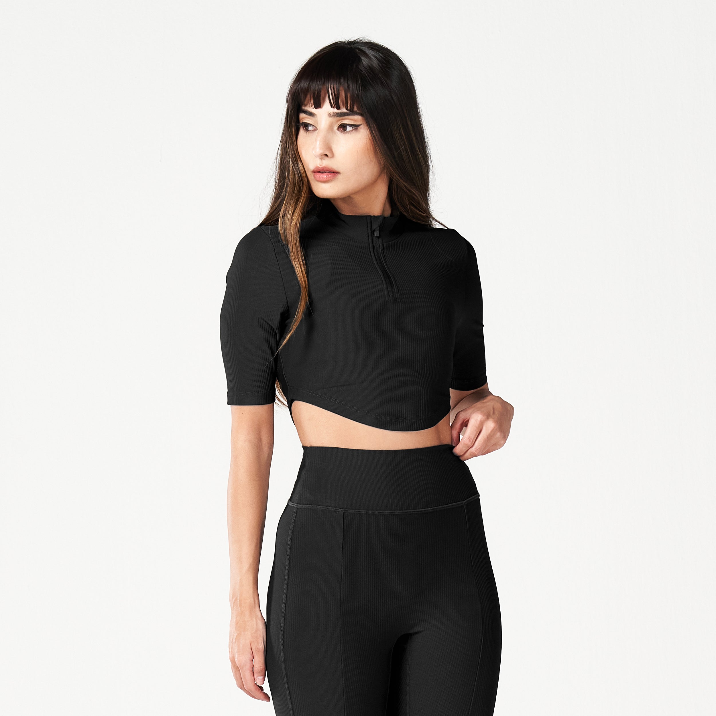 AE | Code Ribbed Crop Top - Black | Workout Shirts Women | SQUATWOLF