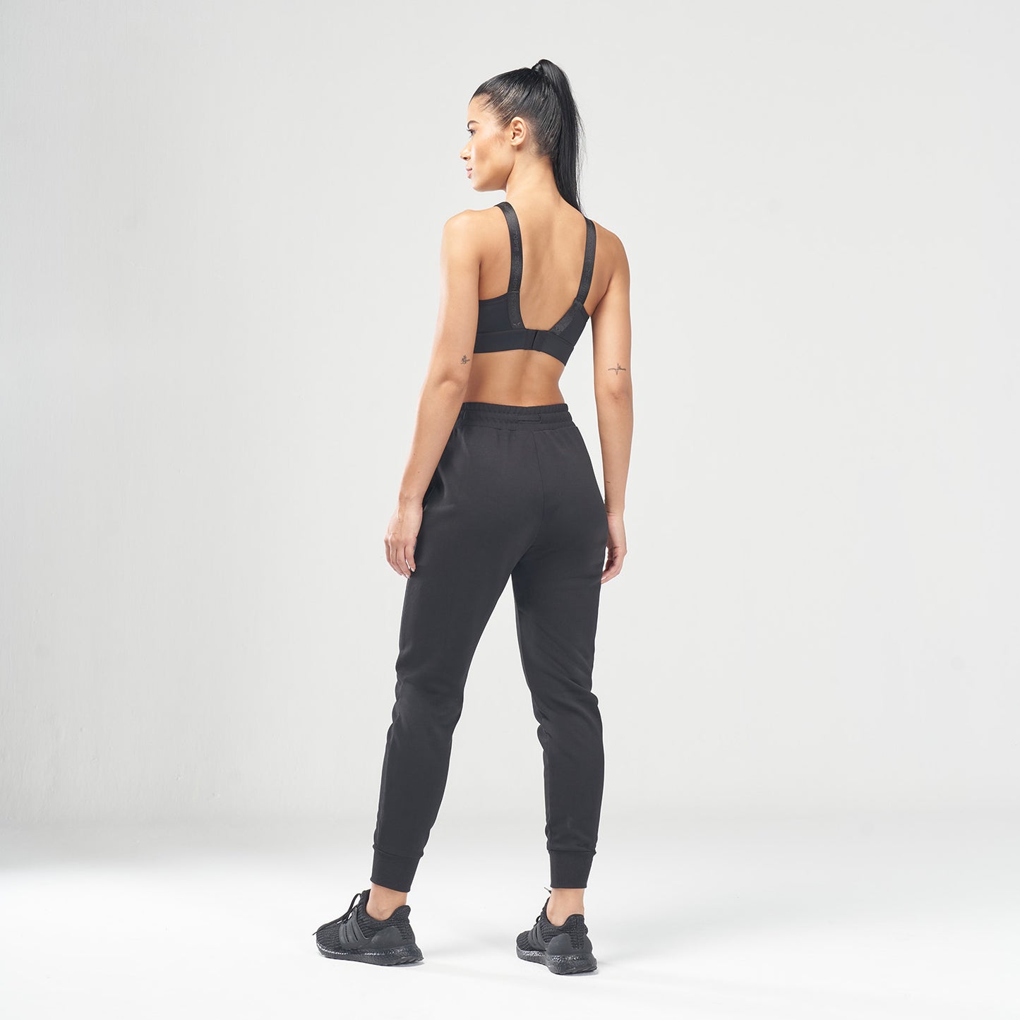 squatwolf-workout-clothes-code-relaxed-joggers-black-gym-pants-for-women